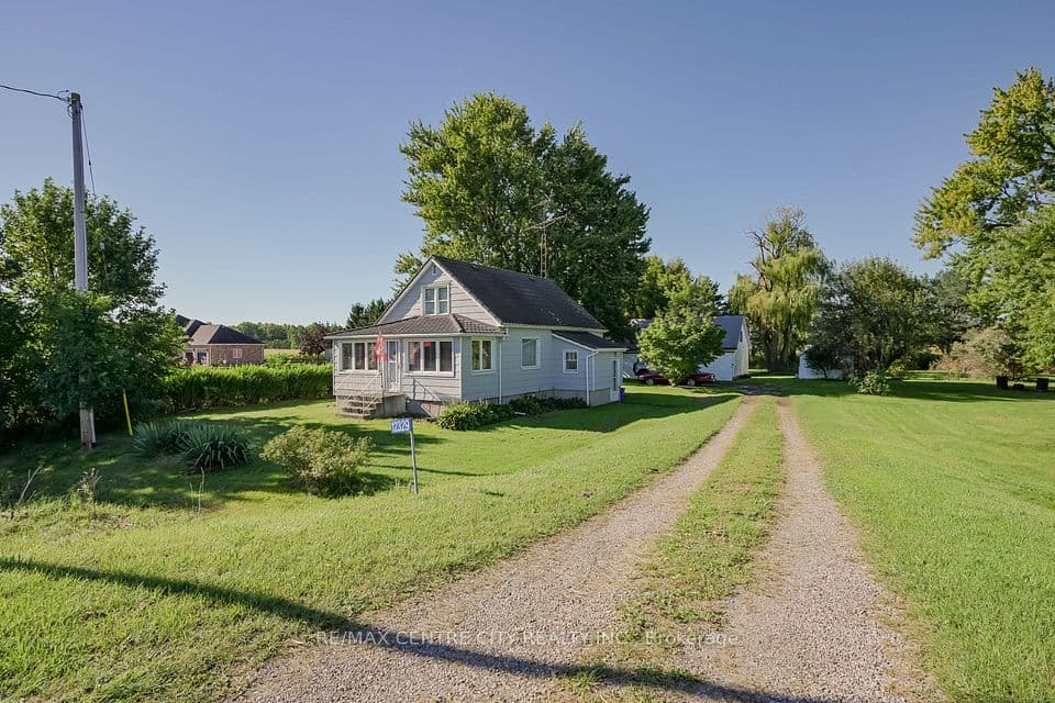 12329 Graham Road, West Elgin, ON N0L 2P0 – photo 3