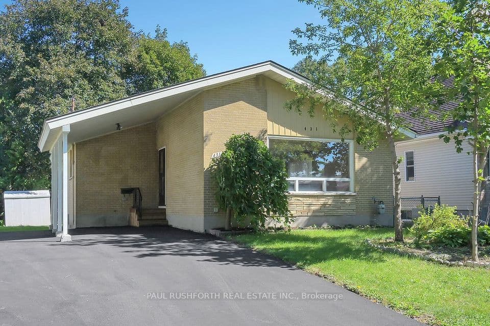 431 Wentworth Avenue, Woodroffe, ON K2B 5J7 – main photo