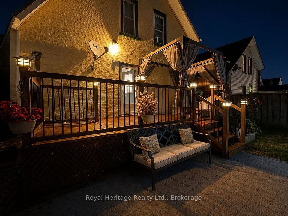 61 Lindsay Street N, Kawartha Lakes, ON K9V 1T6 – main photo