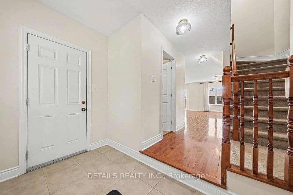261 Parkin Circle, Blossom Park - Airport and Area, ON K1T 4G8 – photo 2