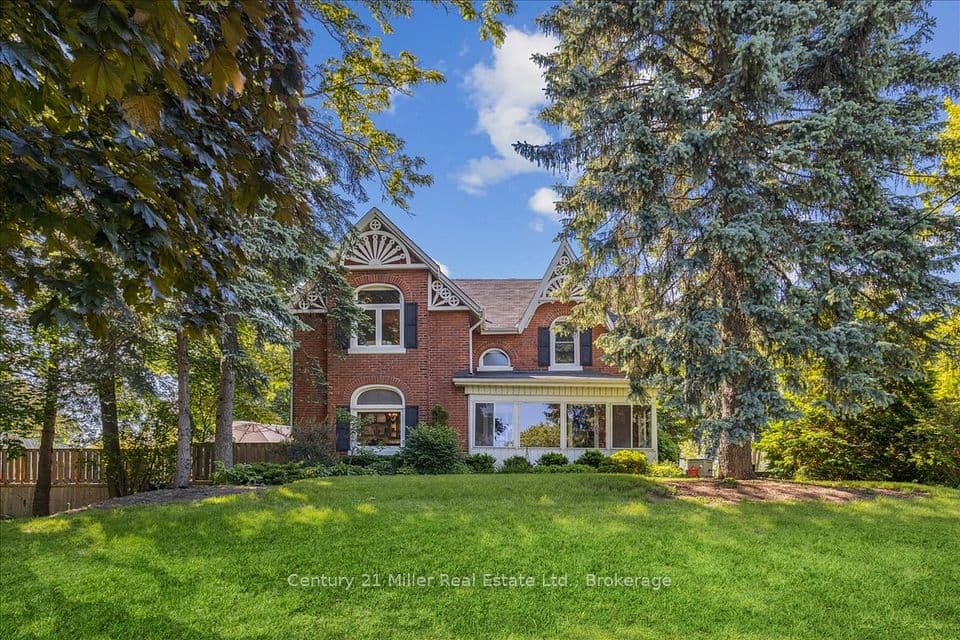 585 Dundas Street E, Hamilton, ON L8B 0G7 – main photo