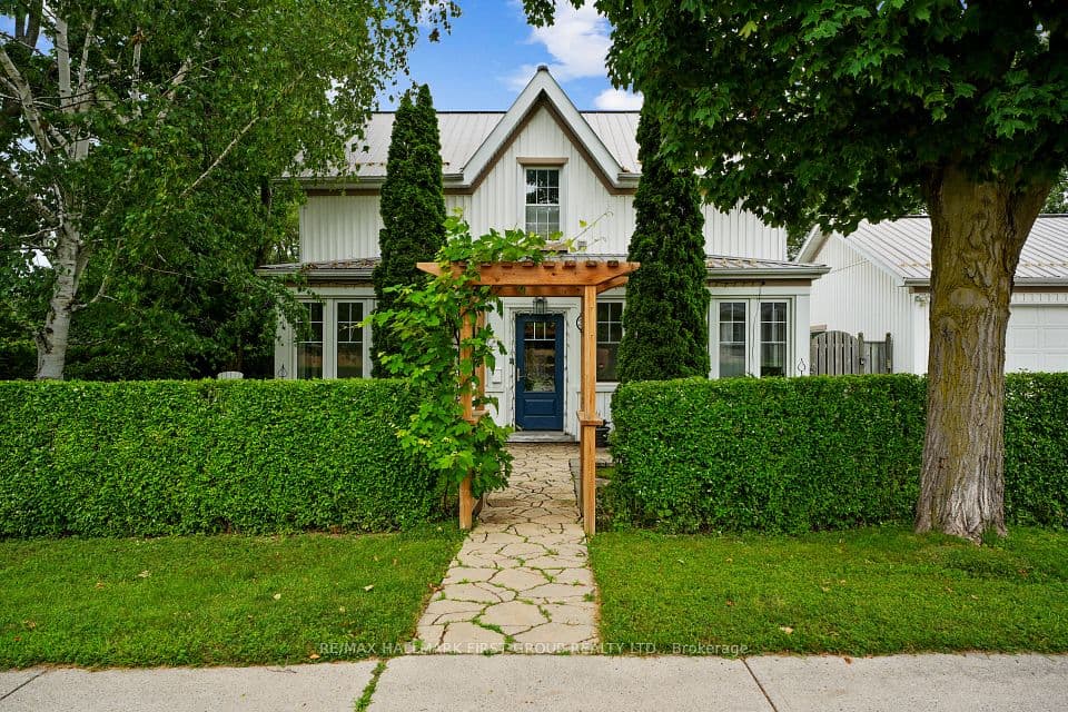 34 Croft Street, Port Hope, ON L1A 1Y9 – main photo