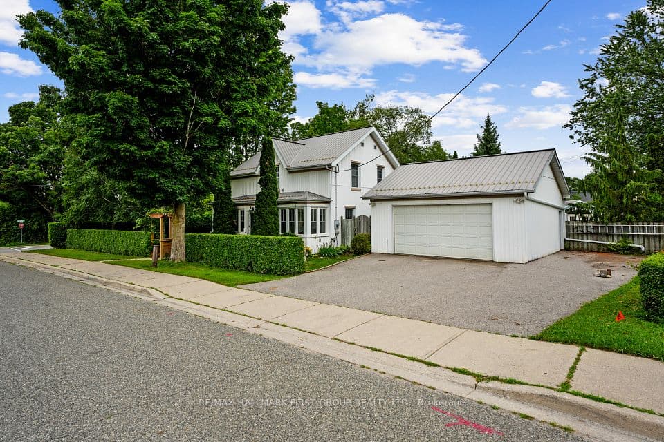 34 Croft Street, Port Hope, ON L1A 1Y9 – photo 2