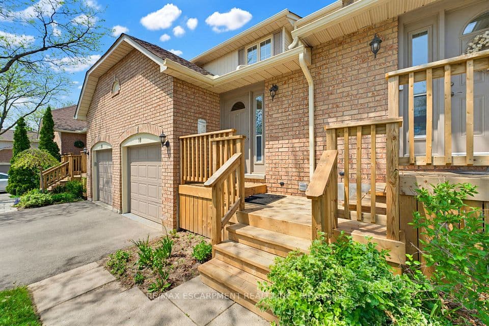 79 Braeheid Avenue 16, Hamilton, ON L8B 0C6 – photo 2