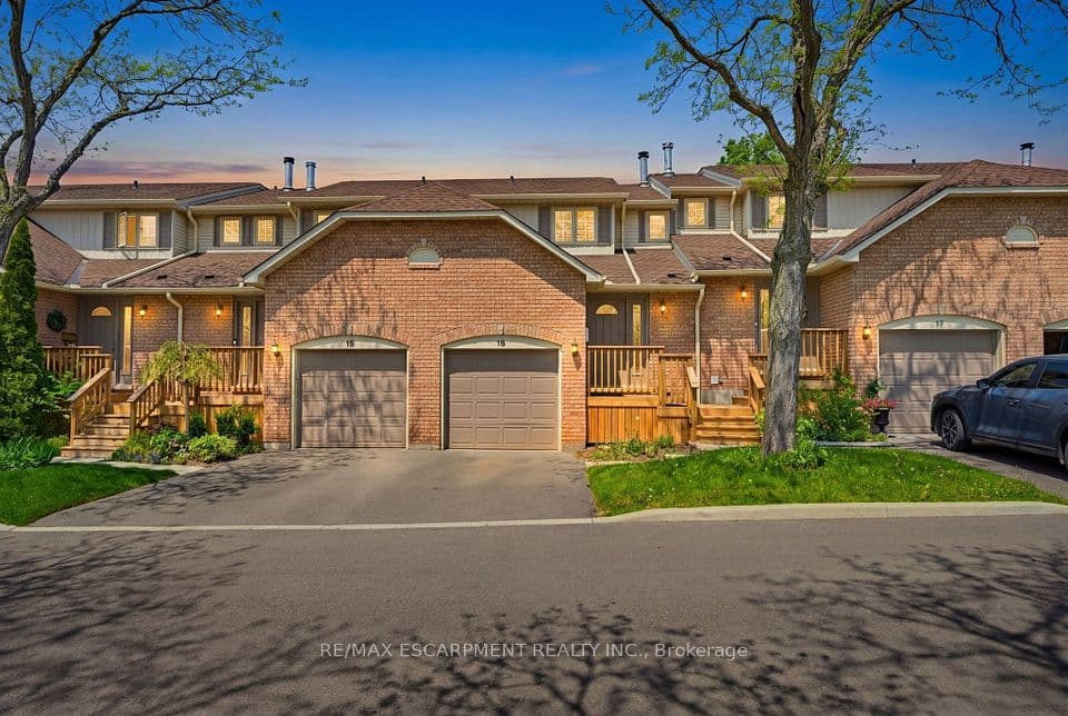 79 Braeheid Avenue 16, Hamilton, ON L8B 0C6 – photo 3