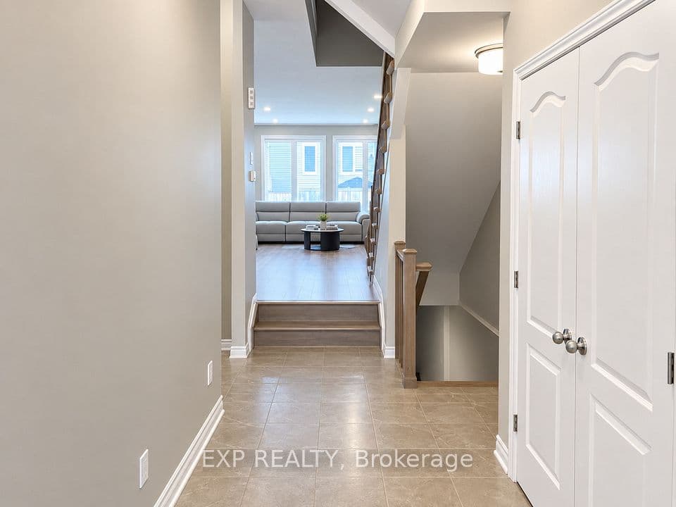 521 Sonmarg Crescent, Barrhaven, ON K2J 7A6 – photo 2