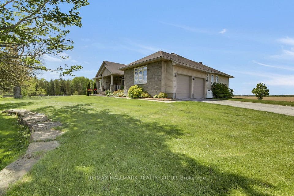 7479 Bleeks Road, Stittsville - Munster - Richmond, ON K0A 1B0 – photo 2
