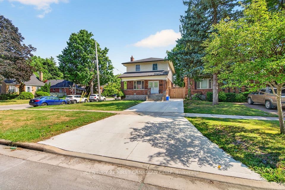 569 Cheapside Street, London East, ON N5Y 3X7 – main photo