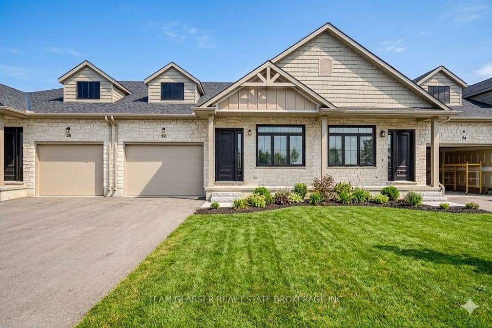 32 Dearing Drive, South Huron, ON N0M 1T0 – main photo