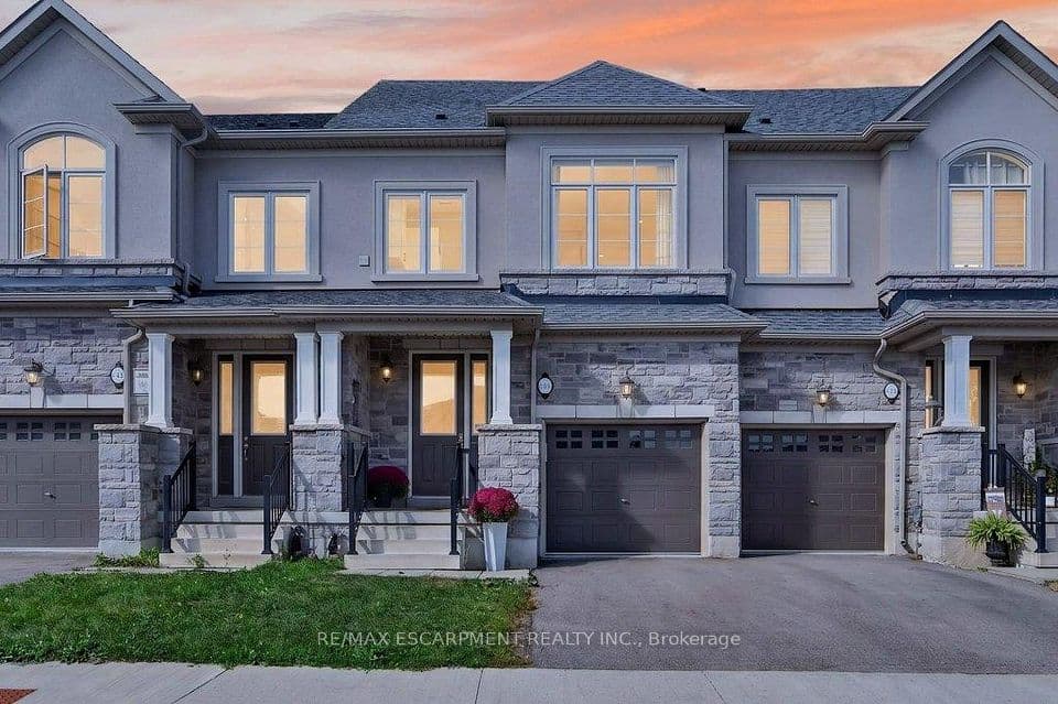 347 Raymond Road, Hamilton, ON L9K 0J8 – main photo