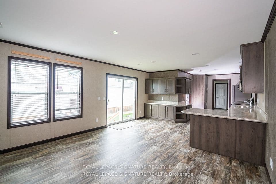 142 Regency Drive, Chatham-Kent, ON N7L 4E4 – photo 3
