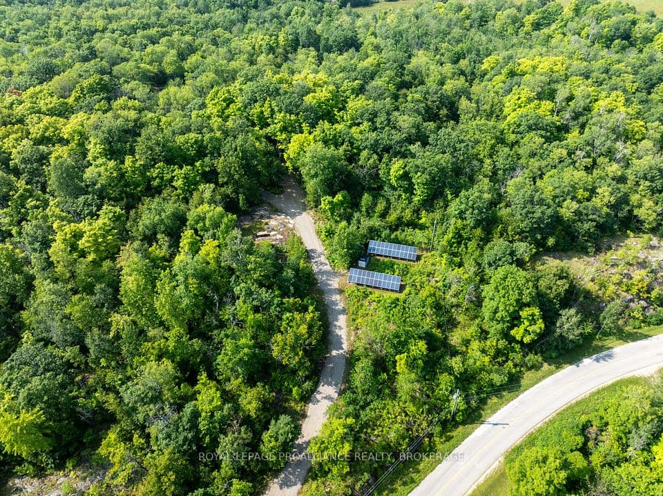 572 Oak Bluffs Road, Frontenac, ON K0H 2B9 – main photo