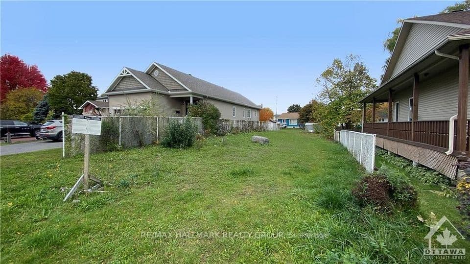 1673 KINDERSLEY Avenue, Orleans - Convent Glen and Area, ON K1C 4V4 – photo 3